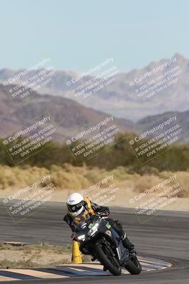 media/Nov-16-2025-Race Pace (Sun) [[8c5fa54630]]/Non Verified Riders (1st 20 Minutes)/2-Turn 10 (1010am)/